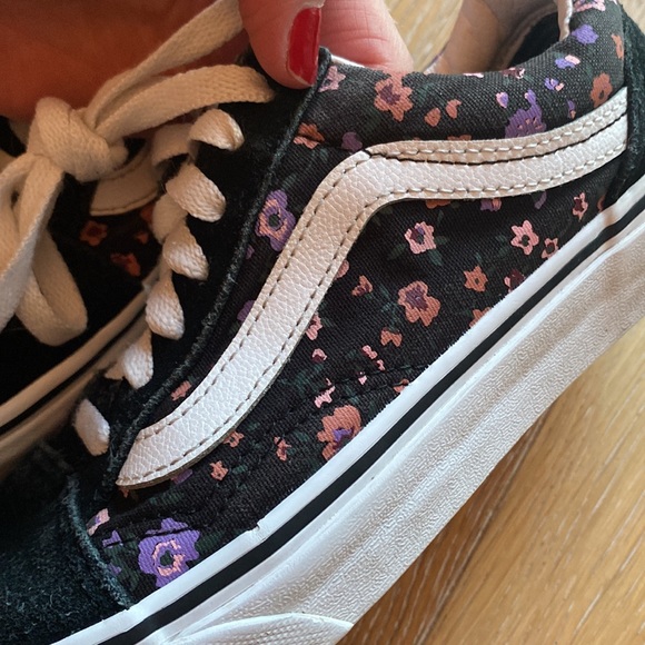 VANS black/floral suede/canvas Men 4/Women 5.5 - Picture 8 of 12